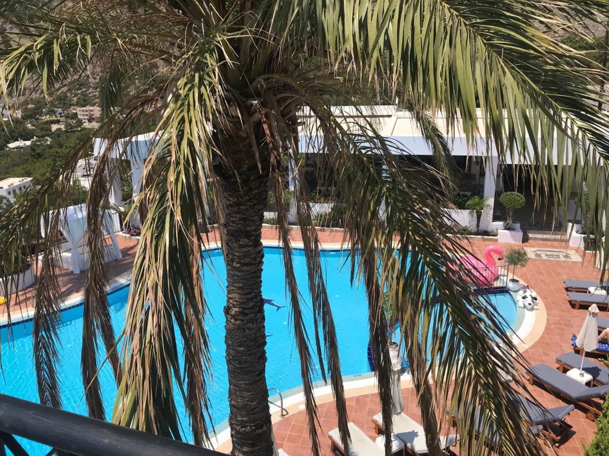 Pefkos Blue 3*